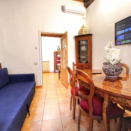 Biscione Large Apartment - Campo De Fiori By Yourhost Рим Экстерьер фото